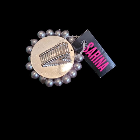 Mother of Pearl Stretch Ring - Picture 2 of 2